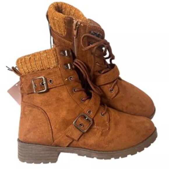 Olivia & Kate Shoes - Olivia & Kate - New York - Leanna Women's Hiking Boot Brown Size 9